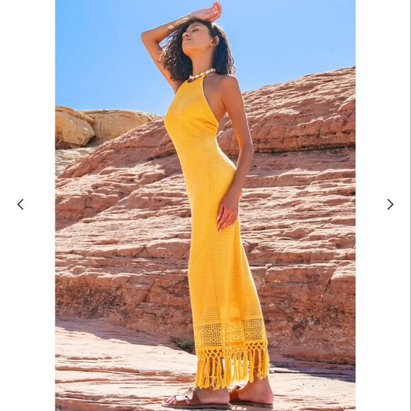 🎄NWT Cupshe Sunflower Halter-Neck Crochet Tassel Maxi Dress Size Medium - Picture 4 of 5